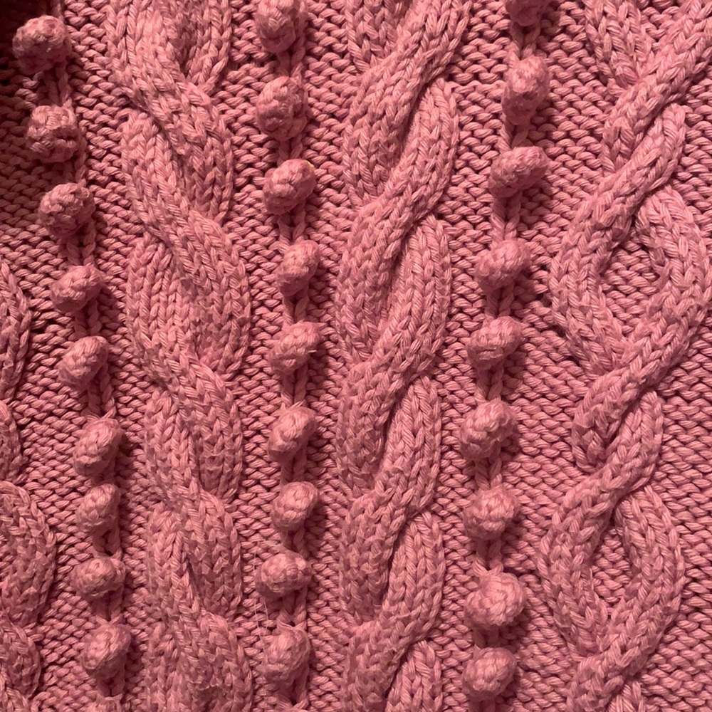Pomme sweater trade